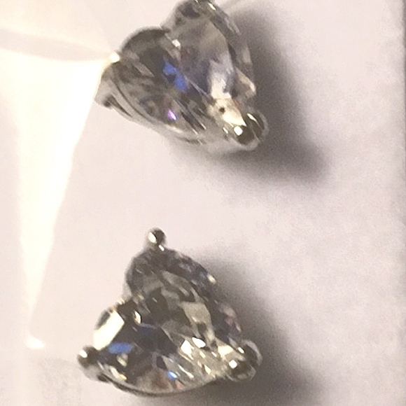 Cubic Zirconia Heart Stud Earrings Silver CZ NEW in Package. Elegant Feminine - Picture 3 of 8